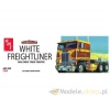 Model plastikowy AMT - Ciągnik siodłowy White Freightliner Dual Drive