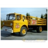 Model plastikowy AMT - Ciężarówka Ford C-600 Stake Bed