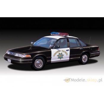 Model plastikowy Lindberg - Radiowóz Ford Crown Victoria (wersja California Highway)