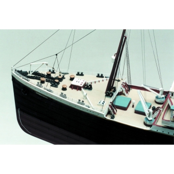Model plastikowy - Liniowiec RMS Titanic  Deluxe Edition - Minicraft