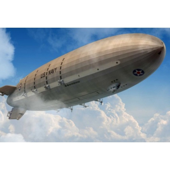 Model plastikowy - Sterowiec U.S.S. Akron / U.S.S. Macon Navy Blimp - AMT